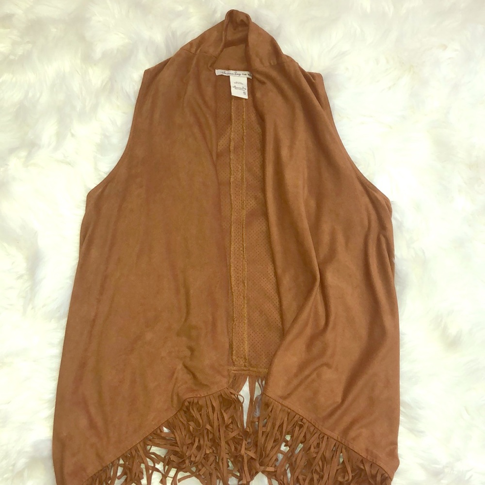 American Rag ✨vest with fringe. In great shape!